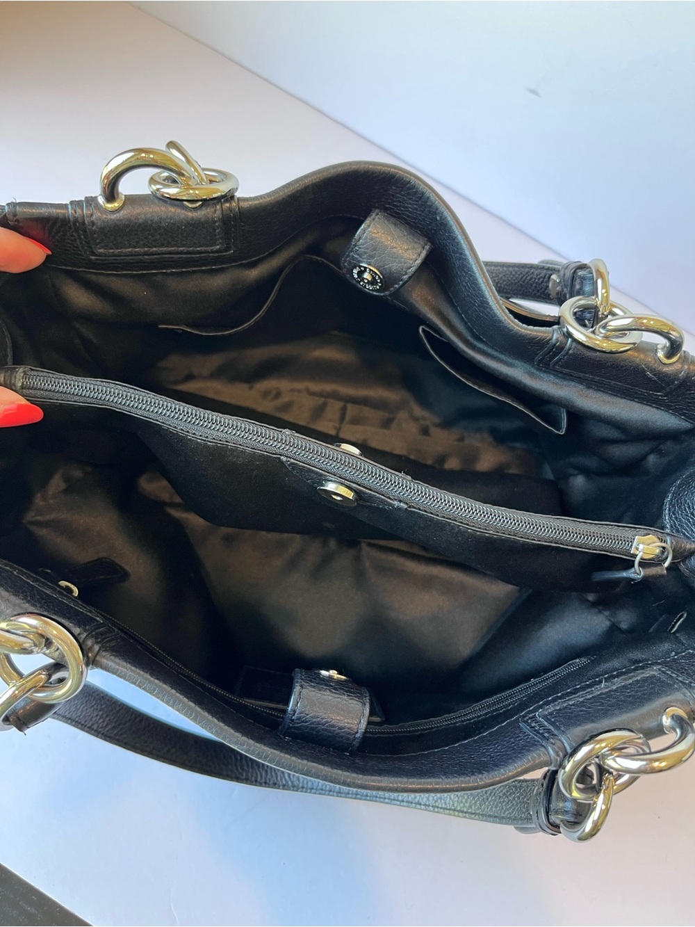 Vintage Coach Penelope Black Leather Shoulder Bag - Picture 3 of 15